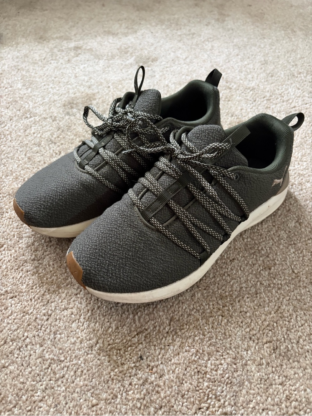 Puma Women's sneakers